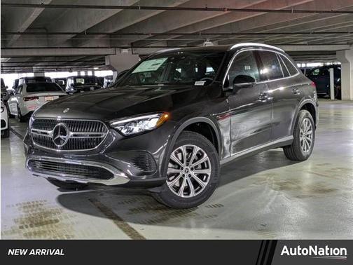 2025 Mercedes-Benz GLC 300 Base