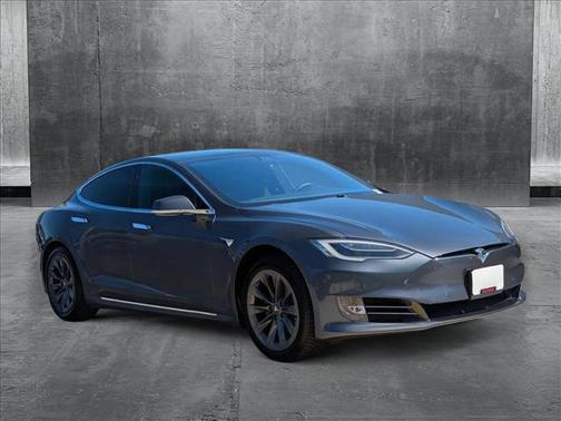 2020 Tesla Model S Long Range