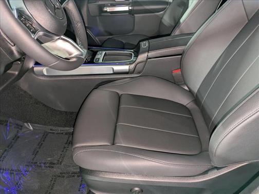 2025 Mercedes-Benz GLB 250 Base