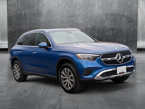 2025 Mercedes-Benz GLC 300 Base
