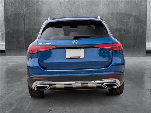 2025 Mercedes-Benz GLC 300 Base