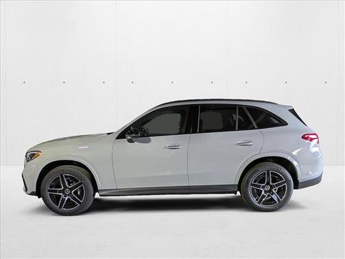 2025 Mercedes-Benz GLC 300 Base