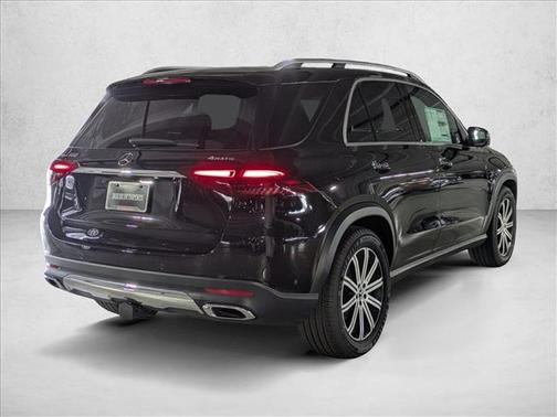 Obsidian Black Metallic 2026 Mercedes-Benz GLE 350 4MATIC