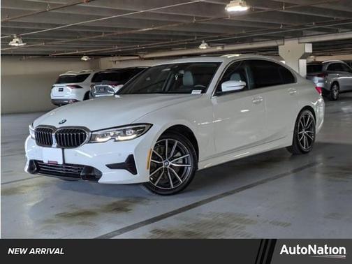 2019 BMW 330 i