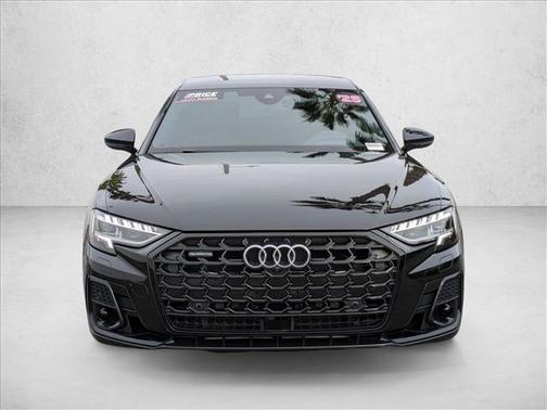 2025 Audi A8 L 55 TFSI quattro Tiptronic