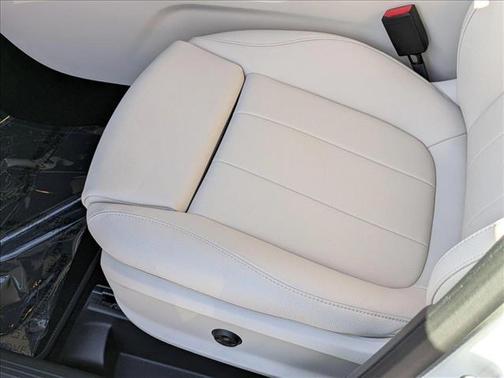 2025 Mercedes-Benz GLA 250 Base