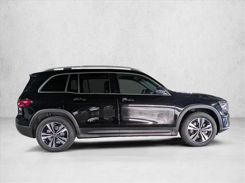 2025 Mercedes-Benz GLB 250 4MATIC