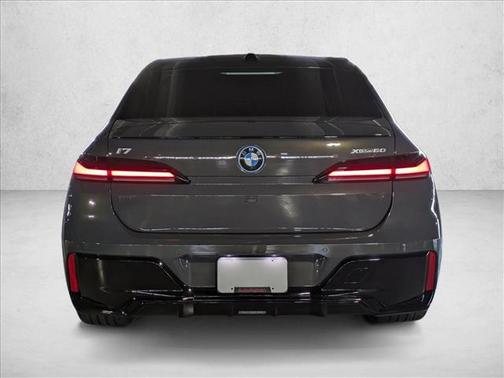 Individual Dravit Grey Metallic 2023 BMW i7 xDrive60