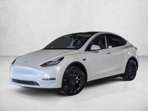 2022 Tesla Model Y Long Range Dual Motor All-Wheel Drive