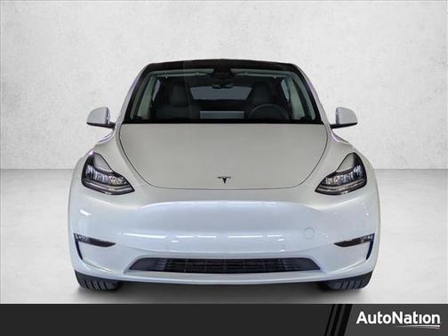 White 2022 Tesla Model Y Long Range