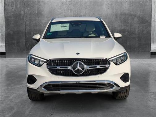 2025 Mercedes-Benz GLC 350e Base