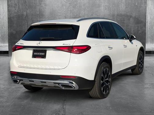 2025 Mercedes-Benz GLC 350e Base