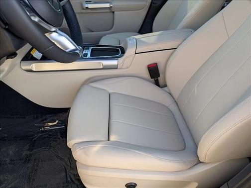 2025 Mercedes-Benz GLB 250 Base