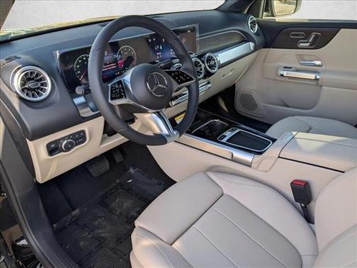 2025 Mercedes-Benz GLB 250 Base