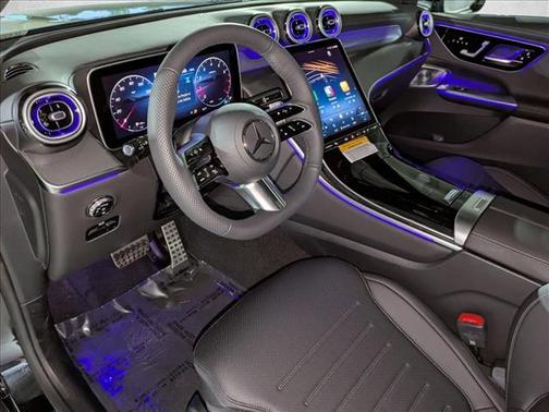 Obsidian Black Metallic 2026 Mercedes-Benz GLC 300 Base