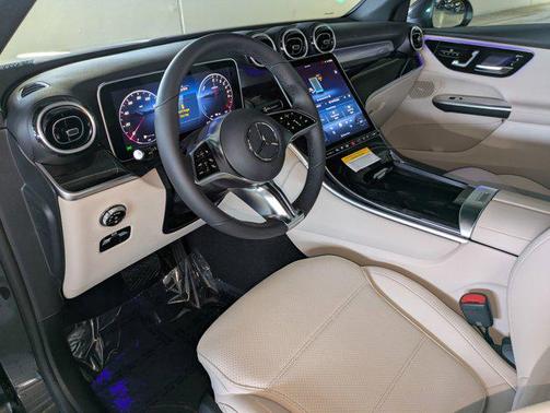2025 Mercedes-Benz GLC 350e Base