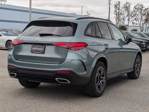 2025 Mercedes-Benz GLC 300 Base