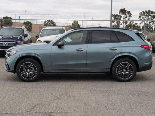 2025 Mercedes-Benz GLC 300 Base