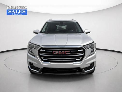 Quicksilver Metallic 2022 GMC Terrain SLT