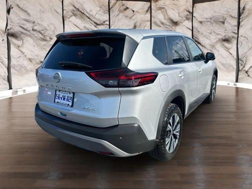 Brilliant Silver Metallic 2023 Nissan Rogue SV