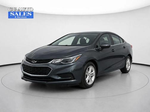 Gray 2018 Chevrolet Cruze LT