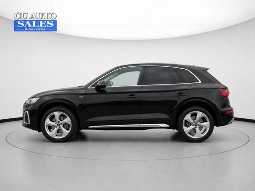 Mythos Black Metallic 2022 Audi Q5 45 S line Premium Plus