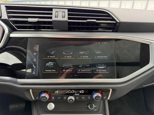 2019 Audi Q3 2.0T S line Prestige