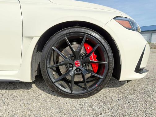 Championship White 2024 Honda Civic Type R