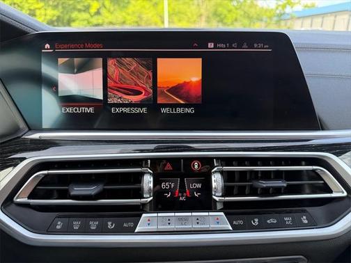 2022 BMW X7 M50i