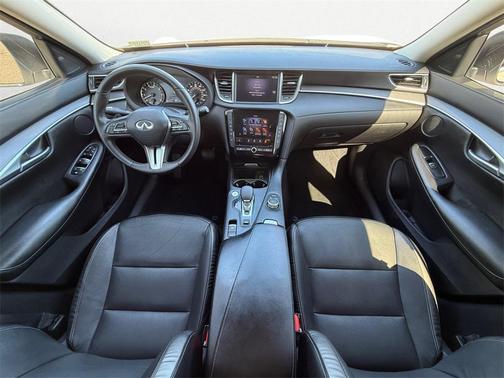 2022 INFINITI QX50 LUXE AWD