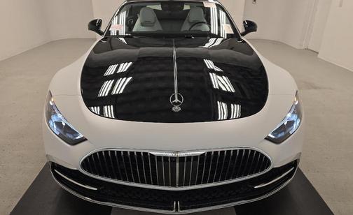 MANUFAKTUR moonlight white magno (White Ambiance) 2026 Mercedes-Benz Maybach SL 680 Monogram Series 4MATIC