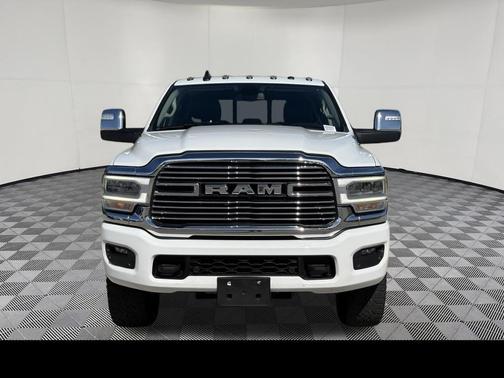 Bright White Clearcoat 2023 RAM 3500 Laramie Crew Cab 4x4 6'4' Box