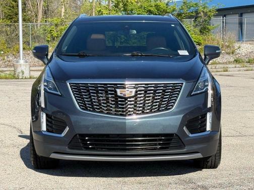 Shadow Metallic 2020 Cadillac XT5 Premium Luxury