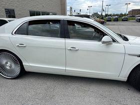 White 2016 Bentley Flying Spur V8