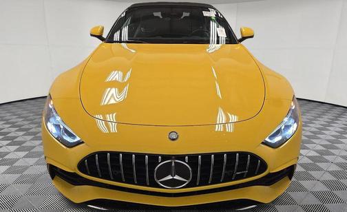 Sun Yellow 2023 Mercedes-Benz AMG SL 43 Base