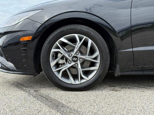 Onyx Black 2023 Hyundai SONATA SEL