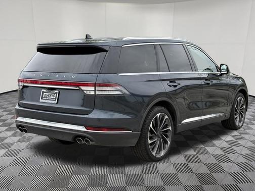 FLIGHT BLUE MET CC 2023 Lincoln Aviator Reserve AWD