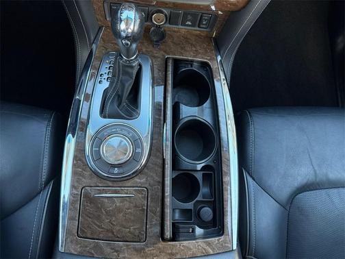 2017 INFINITI QX80 Base