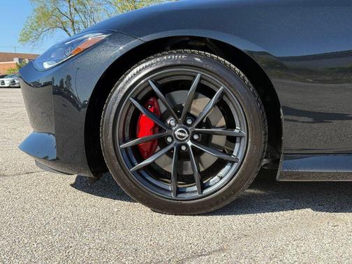 Black Diamond Pearl 2025 Nissan Z Performance Automatic Transmission