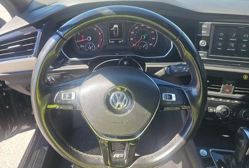 2020 Volkswagen Jetta 1.4T R-Line