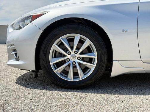 Liquid Platinum 2015 INFINITI Q50 Premium