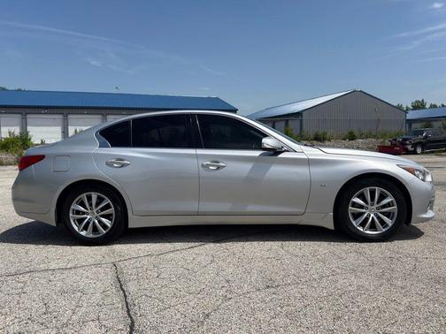Liquid Platinum 2015 INFINITI Q50 Premium