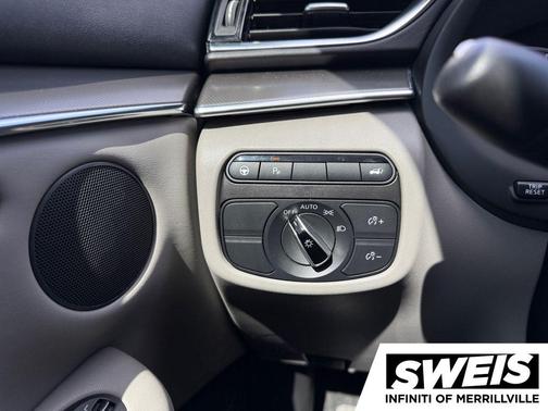 Black Obsidian 2023 INFINITI QX50 LUXE AWD