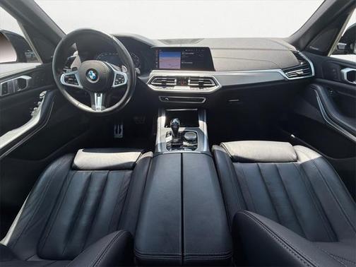 2020 BMW X5 M50i