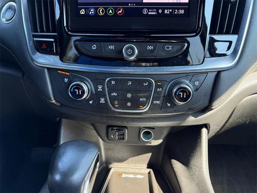 2022 Chevrolet Traverse Premier