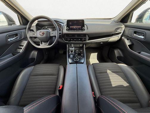 Boulder Gray Pearl 2025 Nissan Rogue Rock Creek