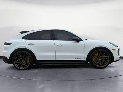 White 2023 Porsche Cayenne Turbo GT