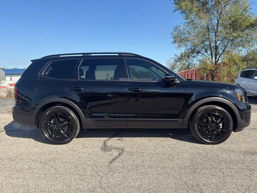Ebony Black 2025 Kia Telluride SX X-Line