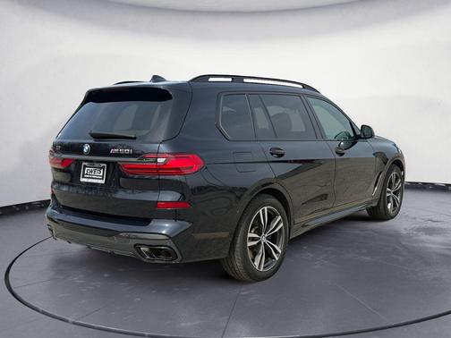 Carbon Black Metallic 2021 BMW X7 M50i