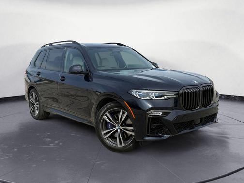Carbon Black Metallic 2021 BMW X7 M50i
